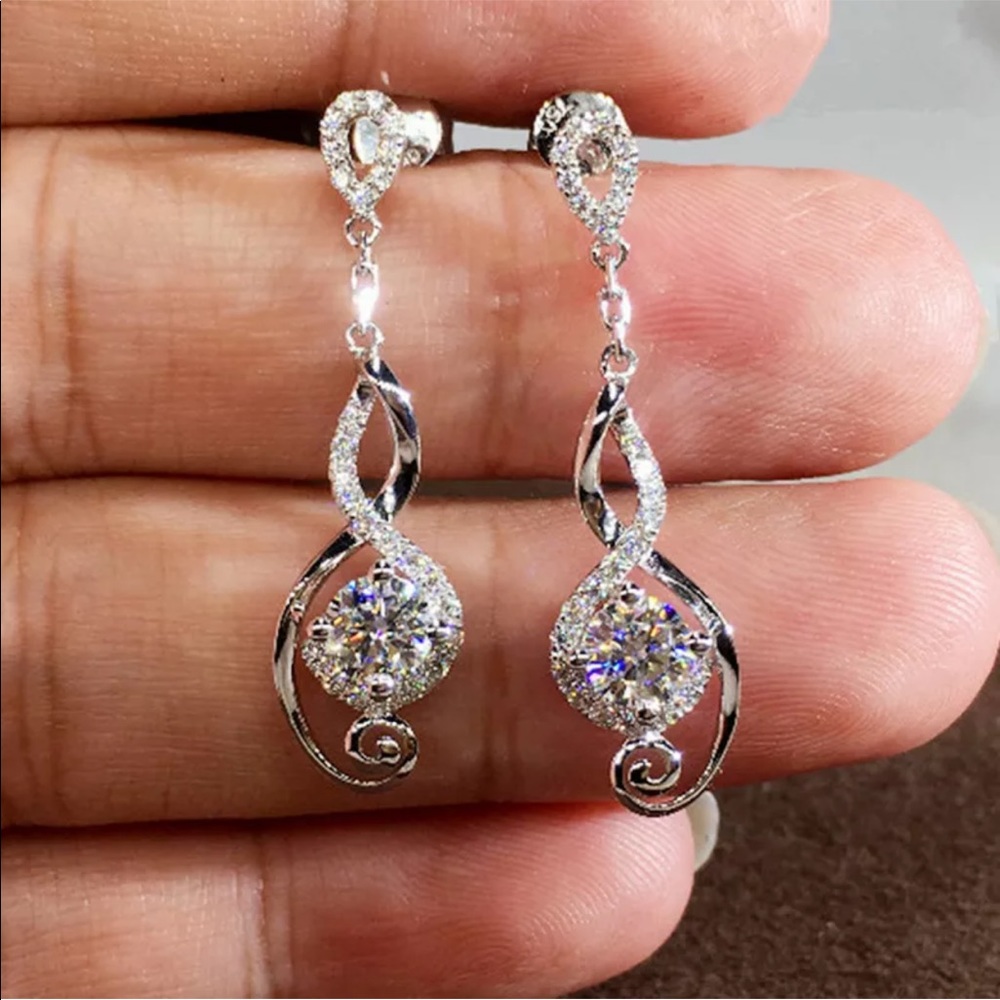 New 925 Silver Women White Sapphire drop earrings - Picture 5 of 5
